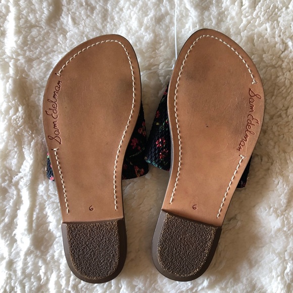 NWOT Sam Edelman Slides - Picture 3 of 4